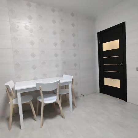 Yarovytsya Vip In The Center Apartment Lutsk Exterior photo
