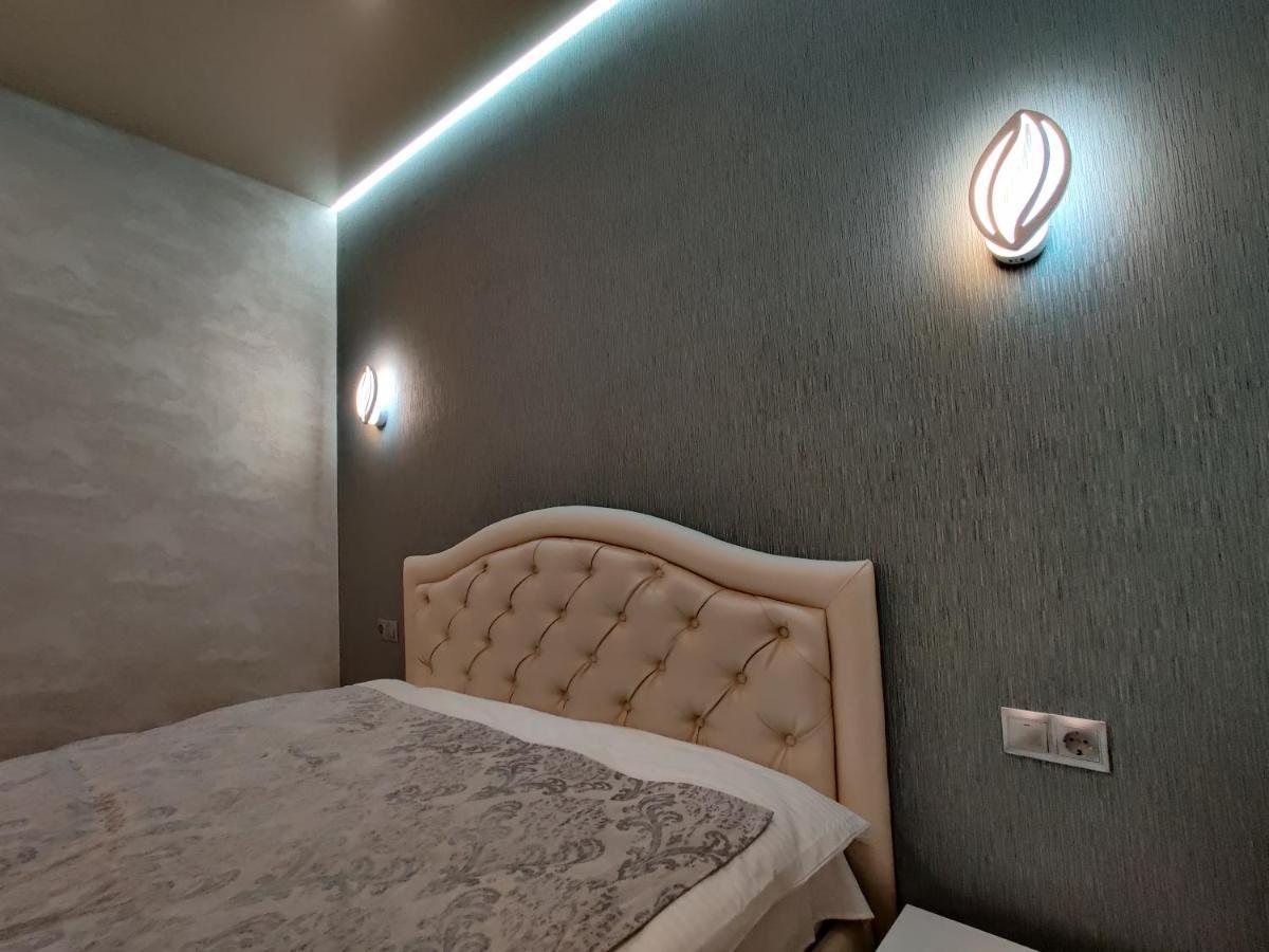 Yarovytsya Vip In The Center Apartment